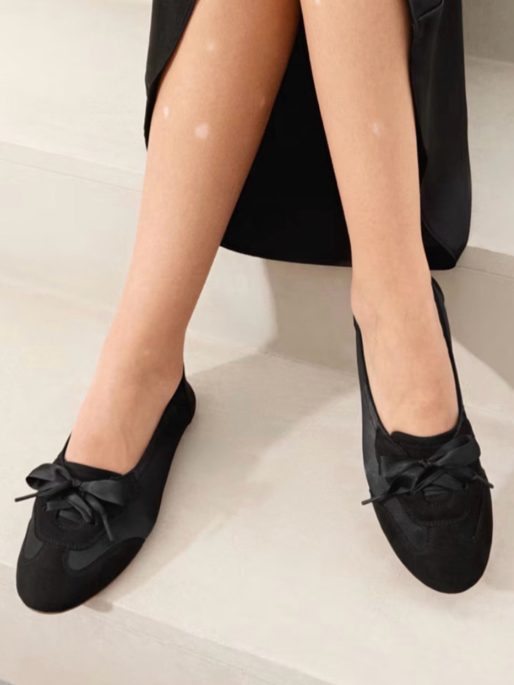 Vivaia Yanka Round-Toe Satin Sneakerina Flat Shoes Black Size 42/ US 10.5